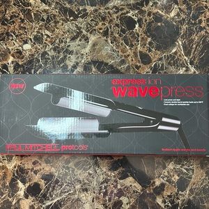 The Express Ion WavePress Ceramic Deep Waver by Paul Mitchell